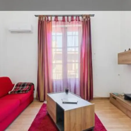 Apartment Sweet House